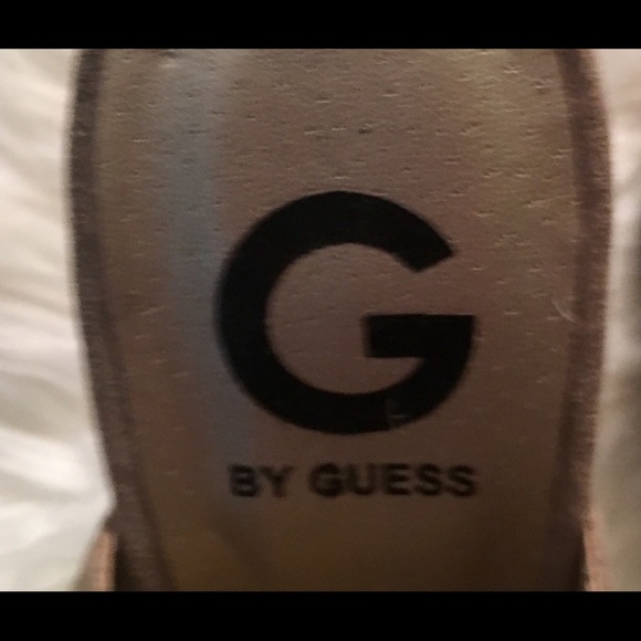 SOLD !!! G by Guess Suede Wedges Size 8 - Picture 3 of 7